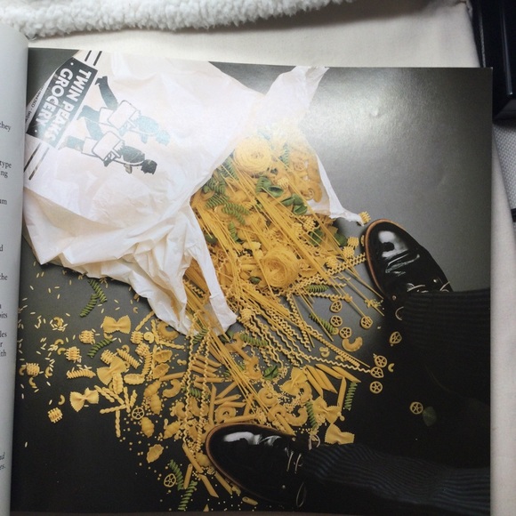 Vintage cold pasta recipe book yr 1989 . - Picture 5 of 8